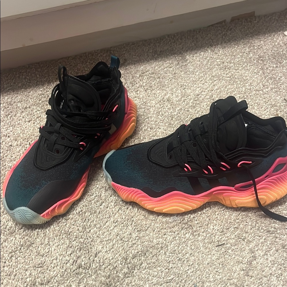 Trae young adidas 3s